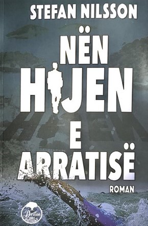 Nën hijen e arratisë